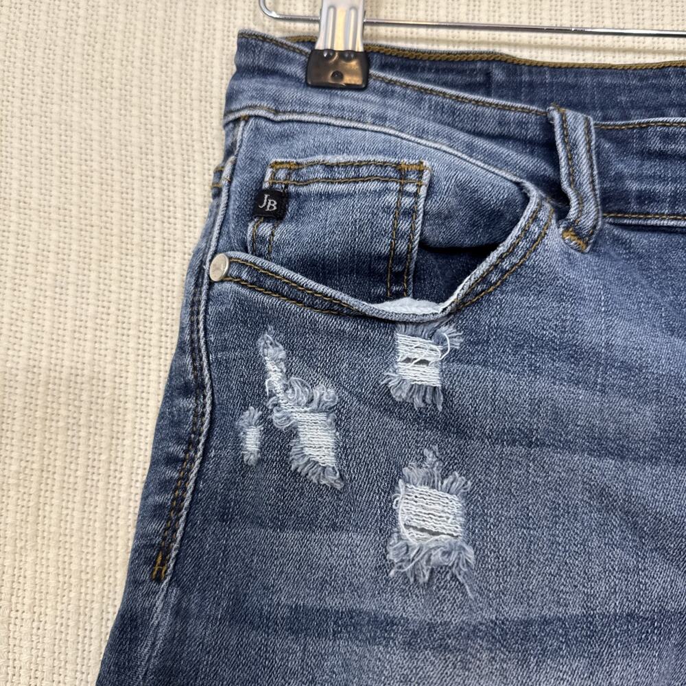 Judy Blue Denim Shorts Womens Large Distressed Raw Hem Stretch Mid Rise - Picture 5 of 10